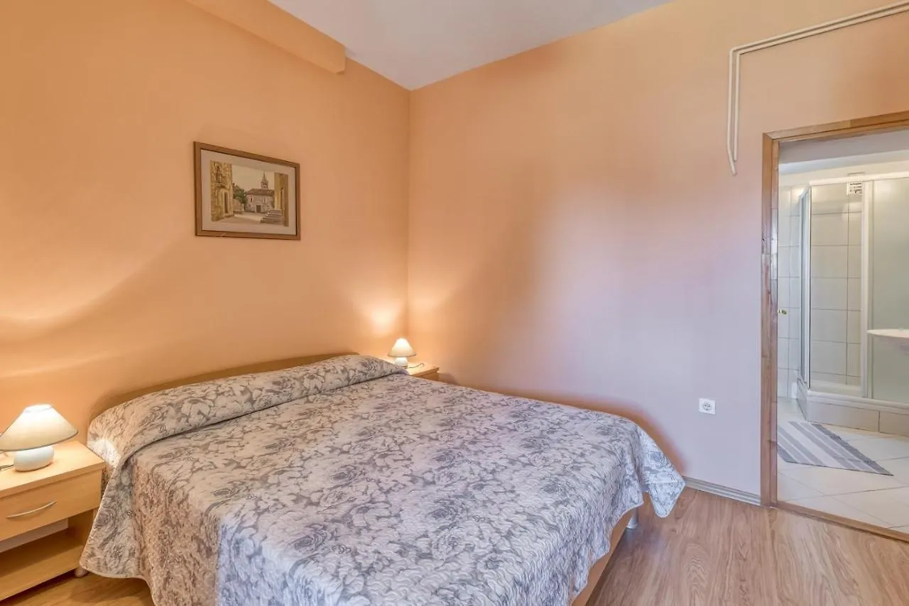 Rinaldis Hotel Kastelir 0*,  Croatia